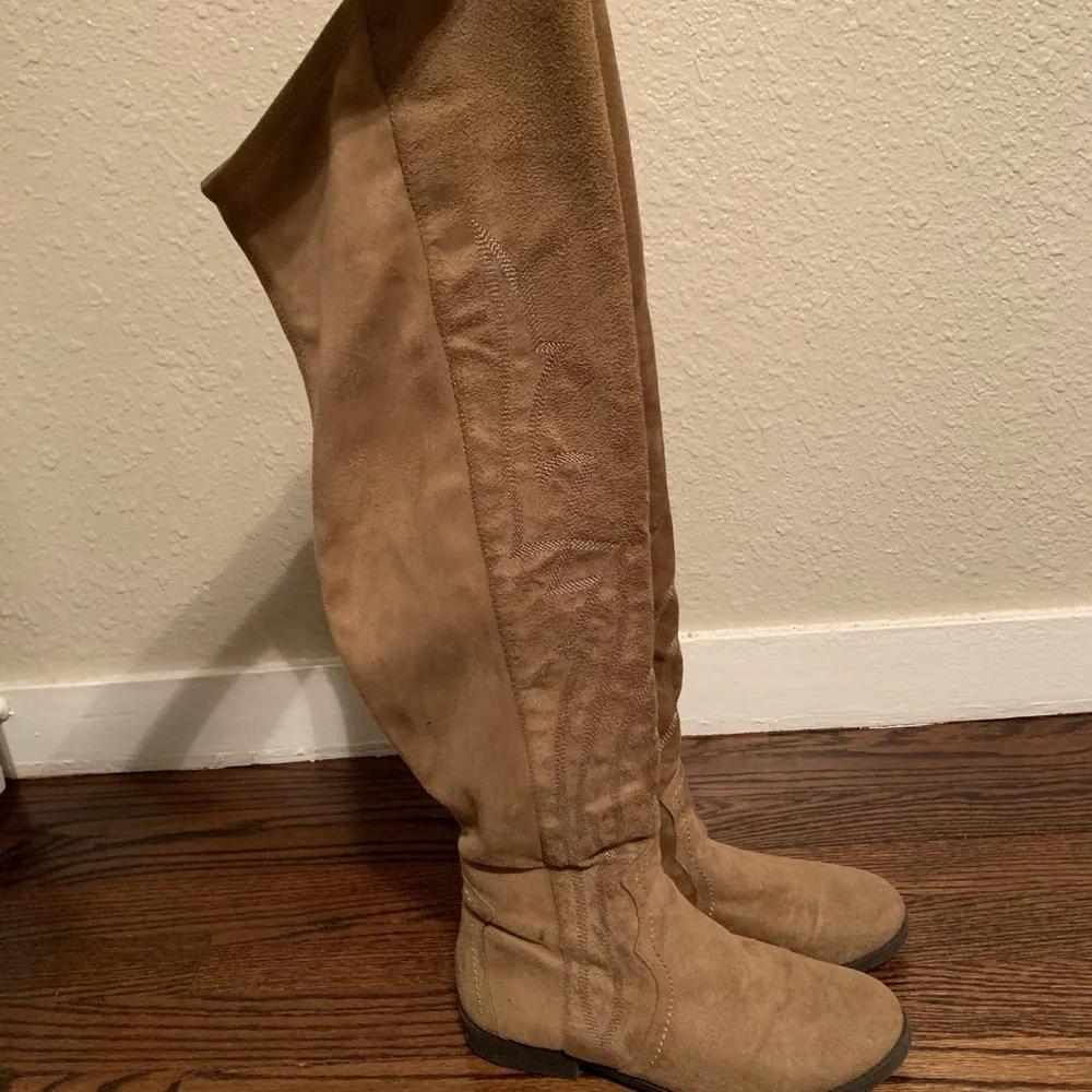 me too Tan Suede Boho Over-the-Knee Boots